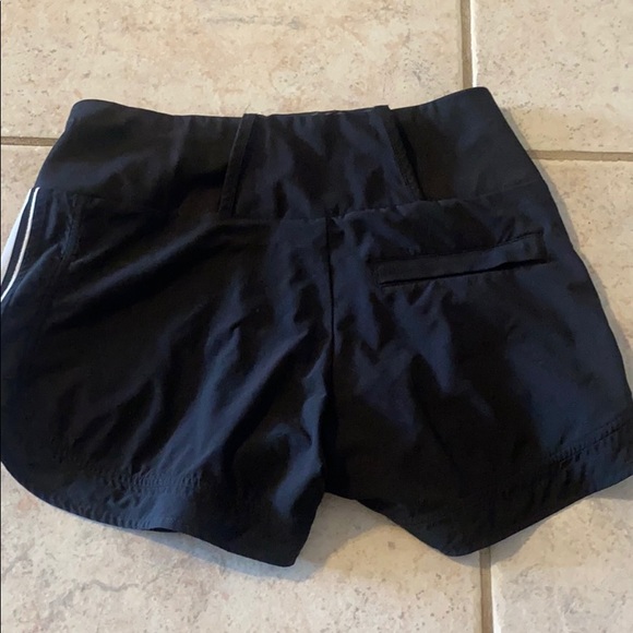 Athleta workout shorts - Picture 2 of 2